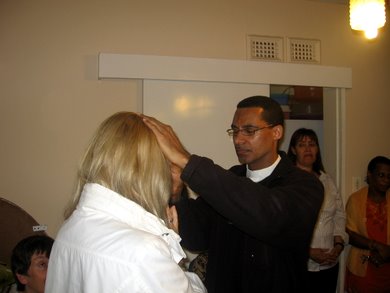 Fr.Wayne prays over Vassula