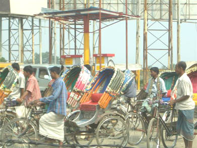 This busy and colorful city has a huge population of 12.5 million people, predominantly Muslim, with Hindu, Buddhist, and Christian minorities