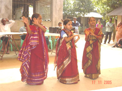 The special celebration of Vassula's visit, an extravaganza by the village children!