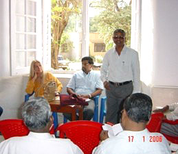 Rev. Arokiasamy presenting Vassula