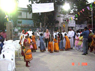 Dancers welcome Vassula