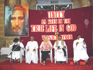 Vassula with 3 RC priests and one from CSI (Church of
South India)