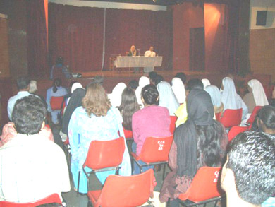 Vassula in the background with His Excellency, Bishop Anil Couto during Delhi Meeting