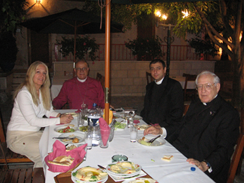 Vassula, to her left, Rt. Rev. Riah, Father Hatem Shehadeh, and
Canon Samir Habiby